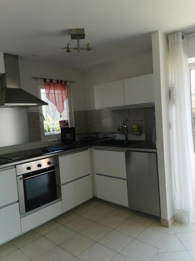 Ou Souleou Apartment Bormes-les-Mimosas Bagian luar foto