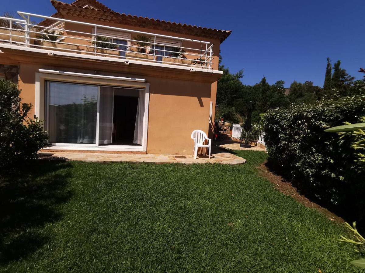 Ou Souleou Apartment Bormes-les-Mimosas Bagian luar foto