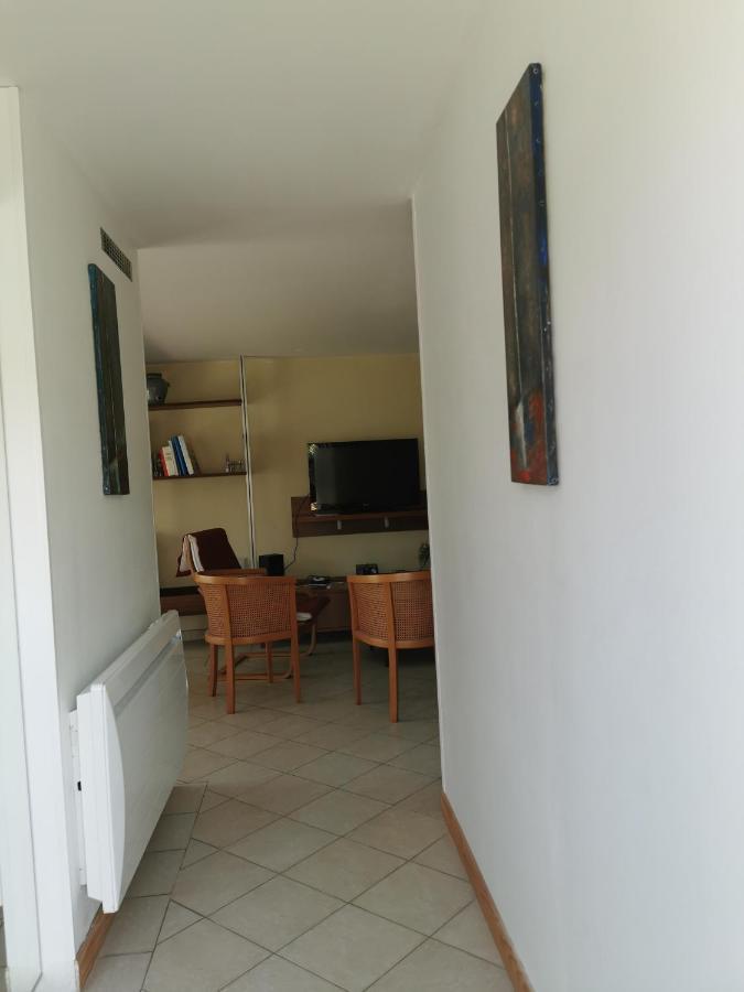 Ou Souleou Apartment Bormes-les-Mimosas Bagian luar foto