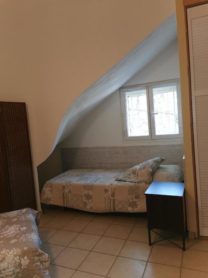 Ou Souleou Apartment Bormes-les-Mimosas Bagian luar foto
