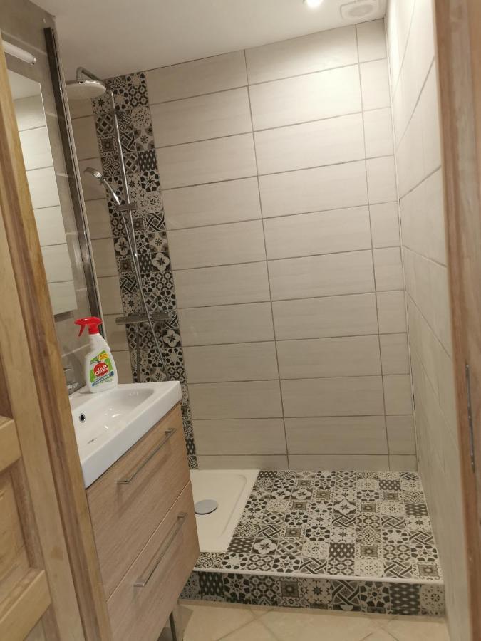 Ou Souleou Apartment Bormes-les-Mimosas Bagian luar foto