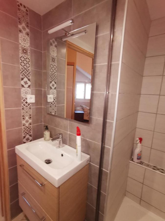 Ou Souleou Apartment Bormes-les-Mimosas Bagian luar foto