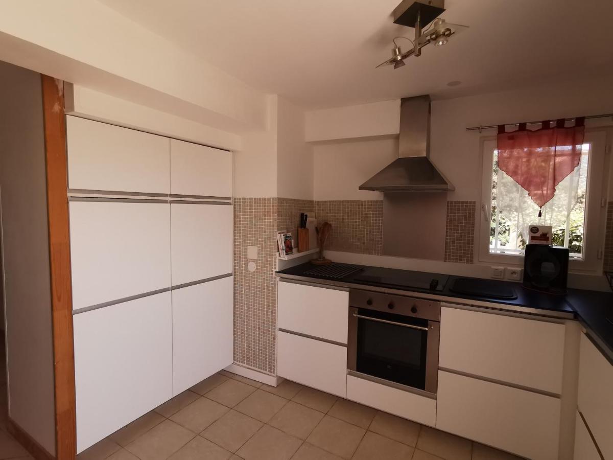 Ou Souleou Apartment Bormes-les-Mimosas Bagian luar foto