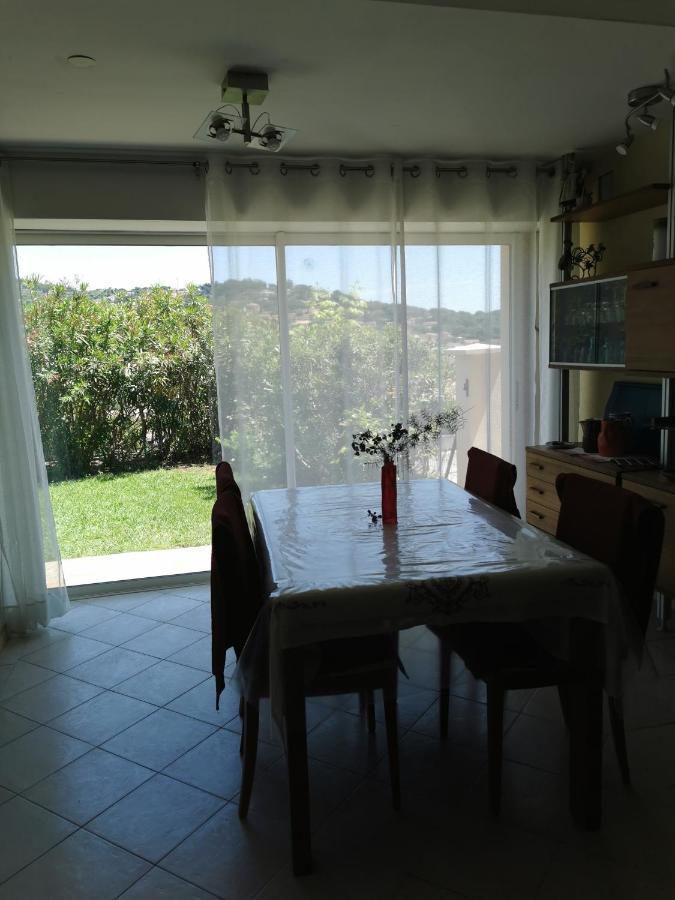 Ou Souleou Apartment Bormes-les-Mimosas Bagian luar foto