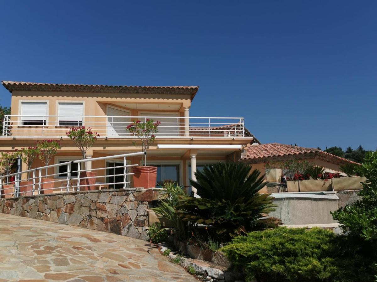Ou Souleou Apartment Bormes-les-Mimosas Bagian luar foto
